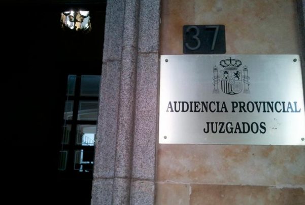 covid 19 se suspenden las actividades no jurisdiccionales y se exime a los abogados del uso de toga